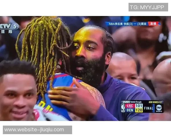 丹佛掘金与洛杉矶快船激战比分揭晓精彩瞬间回顾
